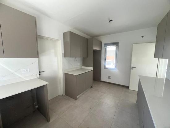 Linda Casa dentro de Puertos del Lago - Riberas