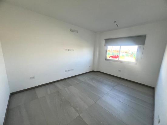 Linda Casa dentro de Puertos del Lago - Riberas