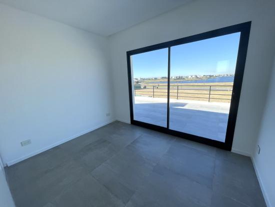  Venta de Casa en Puertos del Lago - Riberas