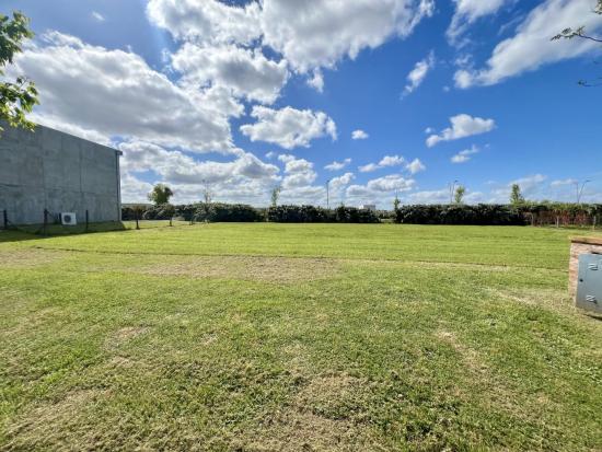 Lote en Puertos - Acacias