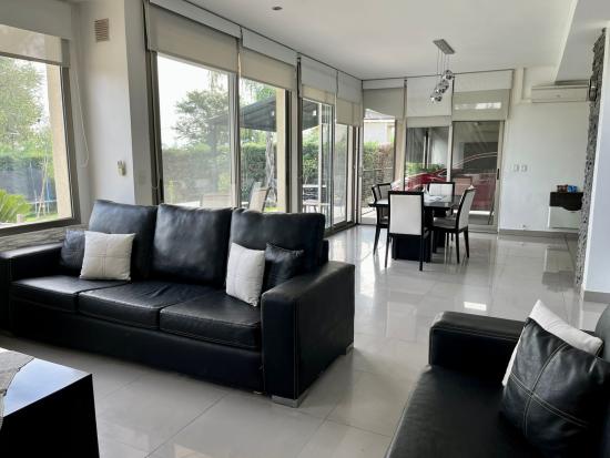 Venta Casa en SS - Área 1