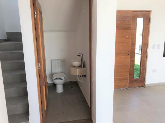 Muy linda casa en Puertos del Lago- Araucarias