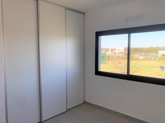 Muy linda casa en Puertos del Lago- Araucarias