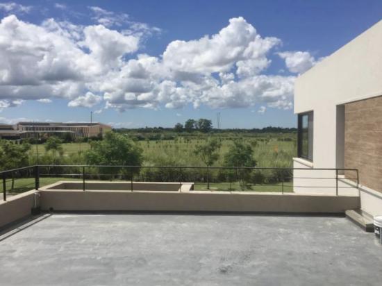 Casa en Venta dentro de Puertos del Lago - Vistas