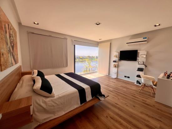 Casa en Venta - Puertos del Lago, Vistas