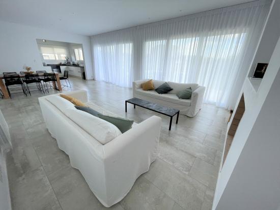 Espectacular Casa dentro de Puertos del Lago - Acacias