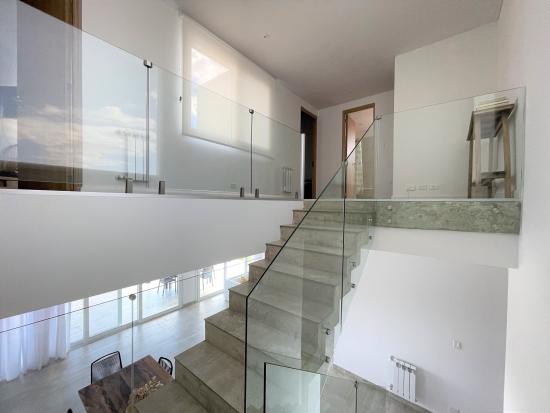 Espectacular Casa dentro de Puertos del Lago - Acacias