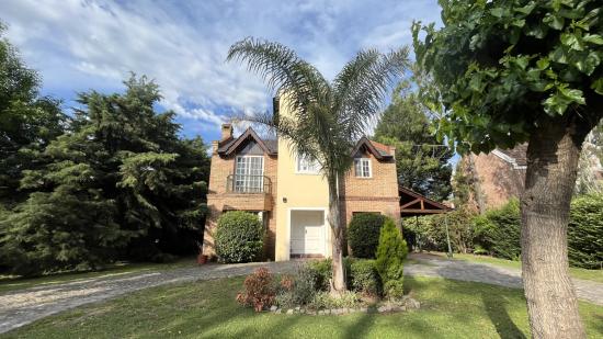 Casa en Venta con Renta - La Delfina