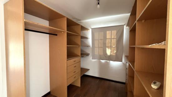 Casa en Venta con Renta - La Delfina