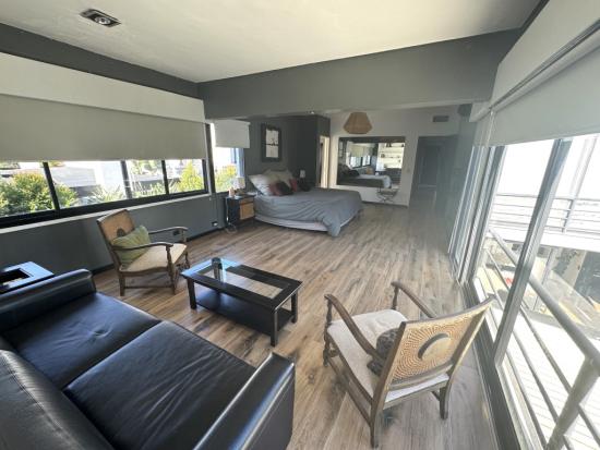 Moderna Casa en Boulevares