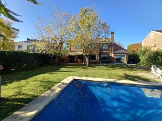 Venta de Hermosa Casa en La Delfina