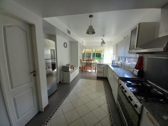 Venta de Hermosa Casa en La Delfina