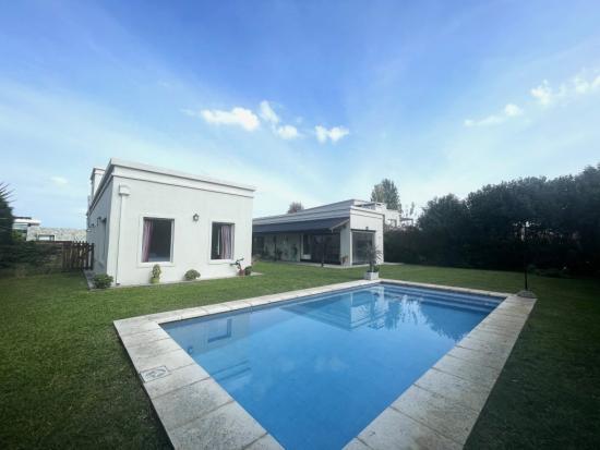Oportunidad Casa Haras - Los Robles