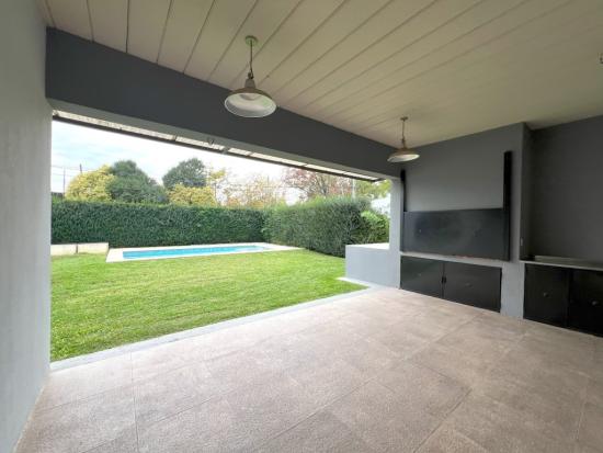 Moderna Casa A Estrenar en Mapuche C.C