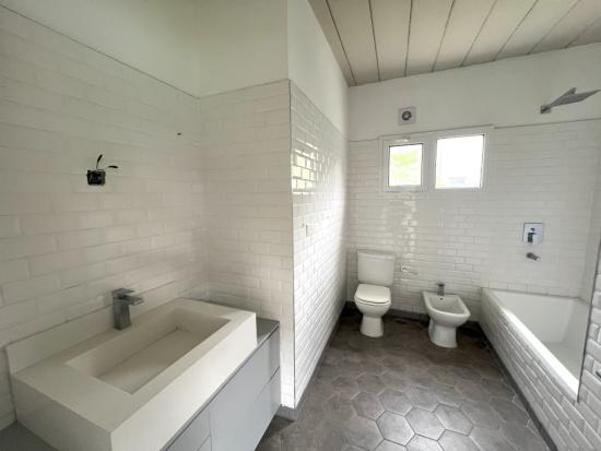 Moderna Casa A Estrenar en Mapuche C.C
