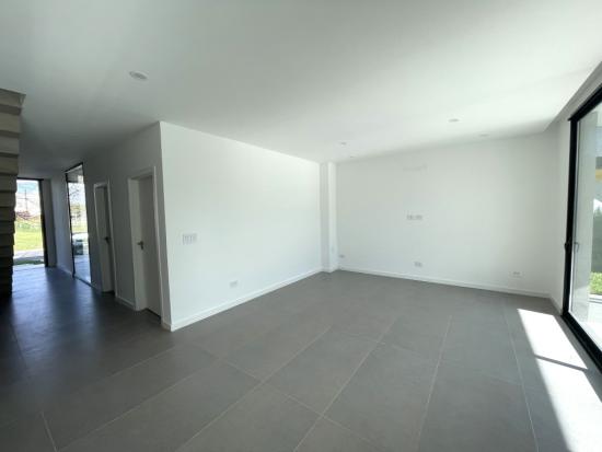 Espectacular Casa Moderna en Puertos 
