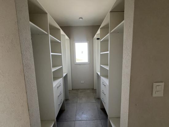 Venta Casa a Laguna en Cantón - Norte