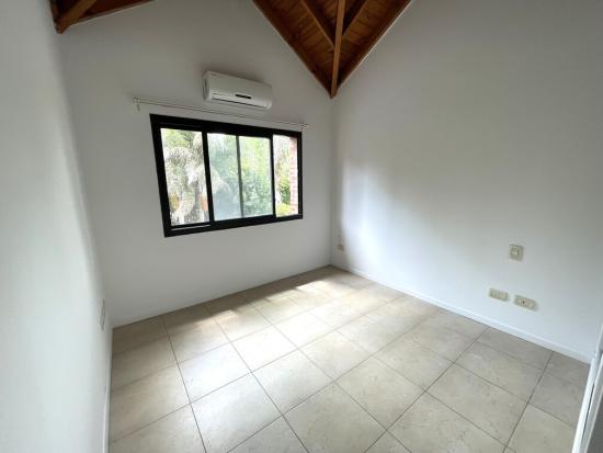Venta con Renta - Barrio Cerrado La Pradera