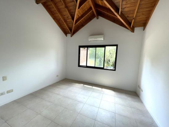 Venta con Renta - Barrio Cerrado La Pradera