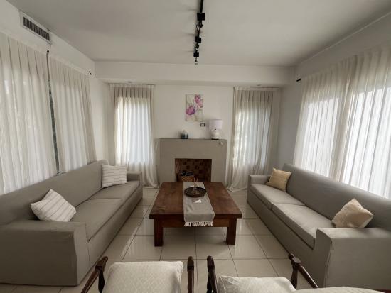 Casa en Alquiler Amoblado - La Delfina