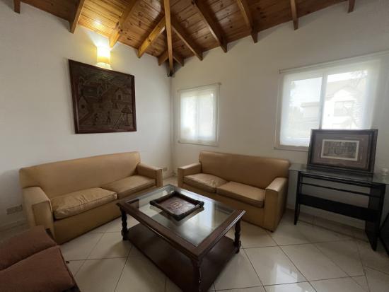 Casa en Alquiler Amoblado - La Delfina