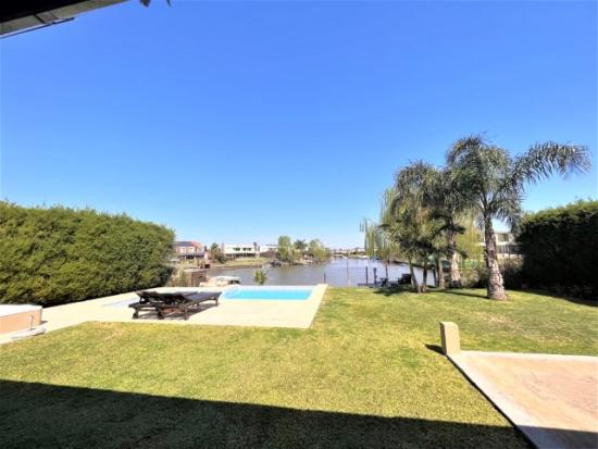 Casa en Alquiler Amoblado - Barrio San Benito, Villanueva