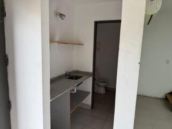 Alquiler de Oficina - Colectora Ramal Pilar en Complejo