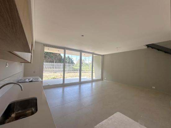 Townhouses - Luciernagas Pilar