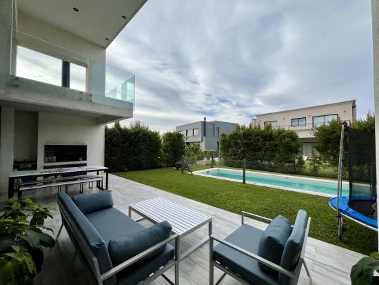 Casa en Alquiler en Ceibos - Puertos