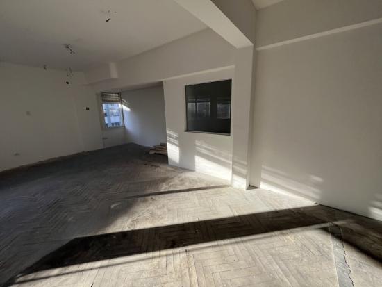 Luminosa Oficina tipo Loft en San Telmo - CABA