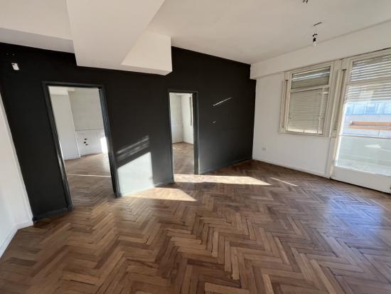 Luminosa Oficina tipo Loft en San Telmo - CABA