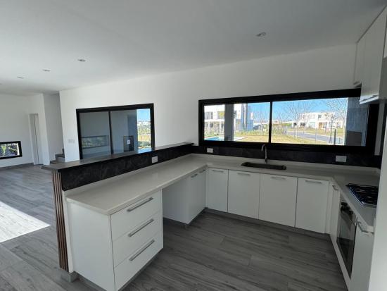 Impecable Casa en San Pablo