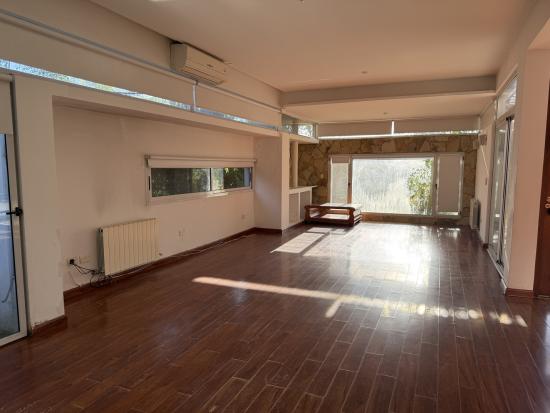 Alquiler Casa en Haras - Barrio Eucaliptos