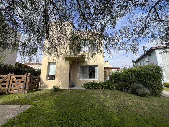 Casa en Venta - Los Tilos