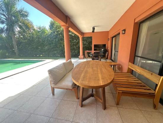 Muy linda Casa en La Lomada