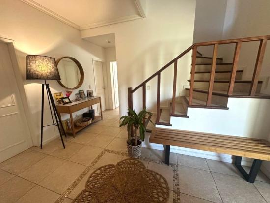 Muy linda Casa en La Lomada