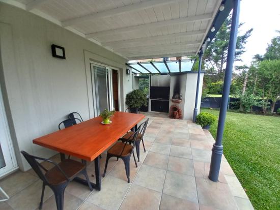 Muy Linda Casa en La Delfina