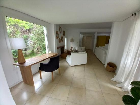 Muy Linda Casa en La Delfina