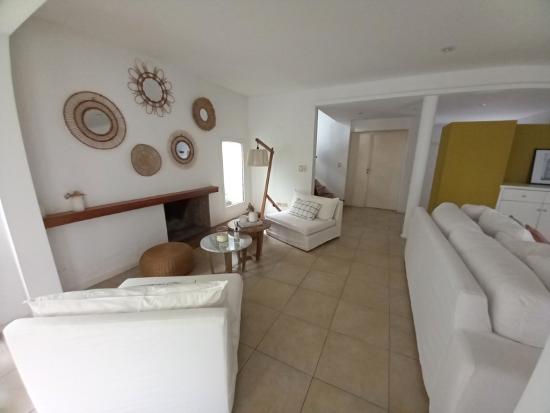Muy Linda Casa en La Delfina