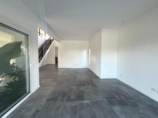 Alucinante Casa Moderna en Ayres Plaza