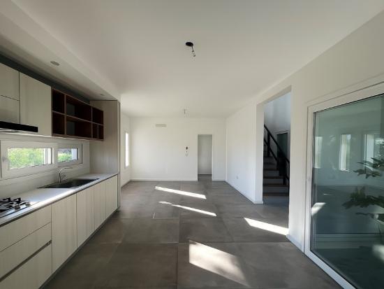 Alucinante Casa Moderna en Ayres Plaza
