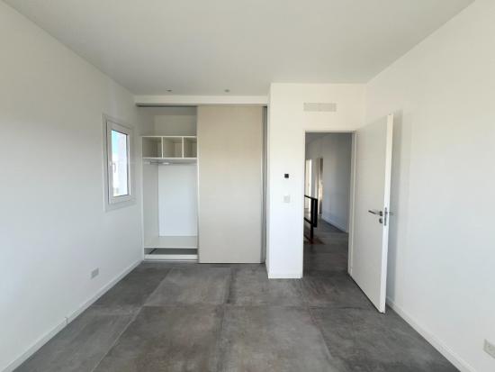 Alucinante Casa Moderna en Ayres Plaza