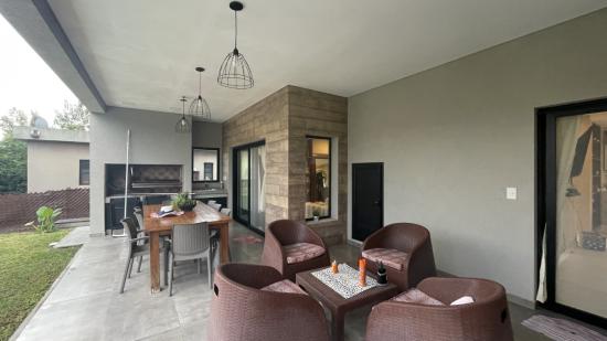 Casa en Venta - Los Tilos