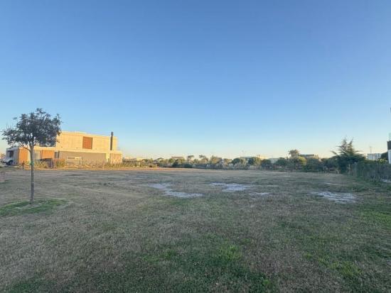 Lote a la Laguna en Puertos - Costas