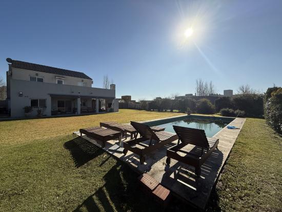 Muy Linda Casa en Haras - El Refugio