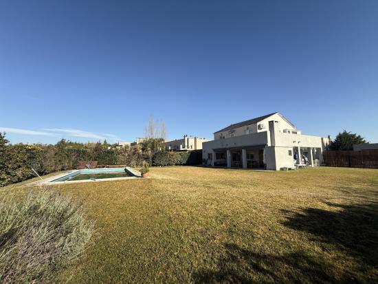Muy Linda Casa en Haras - El Refugio