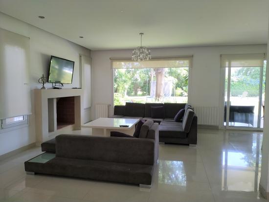 Casa en Venta - Barrio Cerrado Septiembre