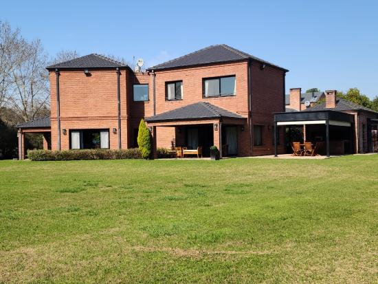 Casa en Alquiler - Estancias del Pilar
