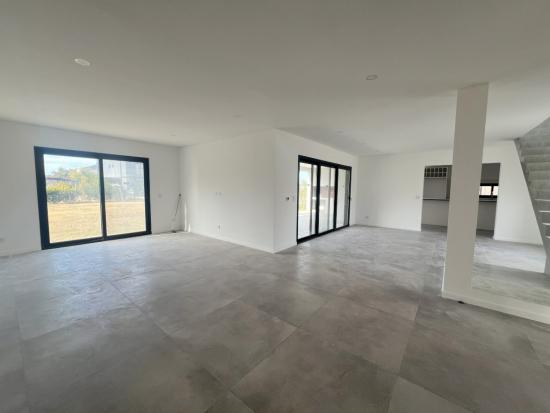 A Estrenar Casa en Altos de Campo Grande