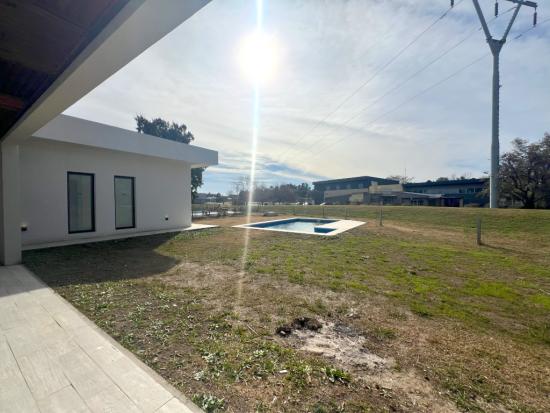 A Estrenar Casa en Altos de Campo Grande